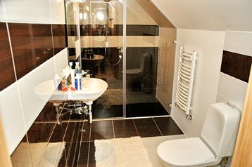 Litwa Privát Šventoji, Zewnątrz